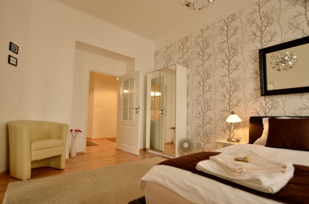 Beautiful Apartments In Prag Exteriör bild